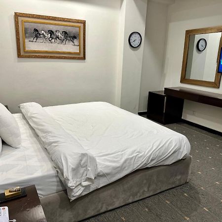 Mudan Hotel And Suite Исламабад Екстериор снимка