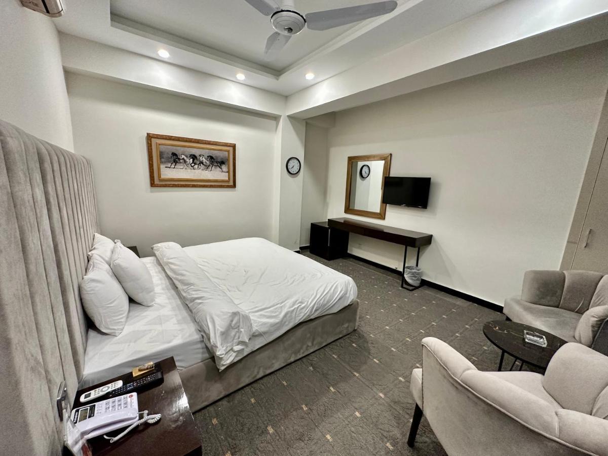 Mudan Hotel And Suite Исламабад Екстериор снимка