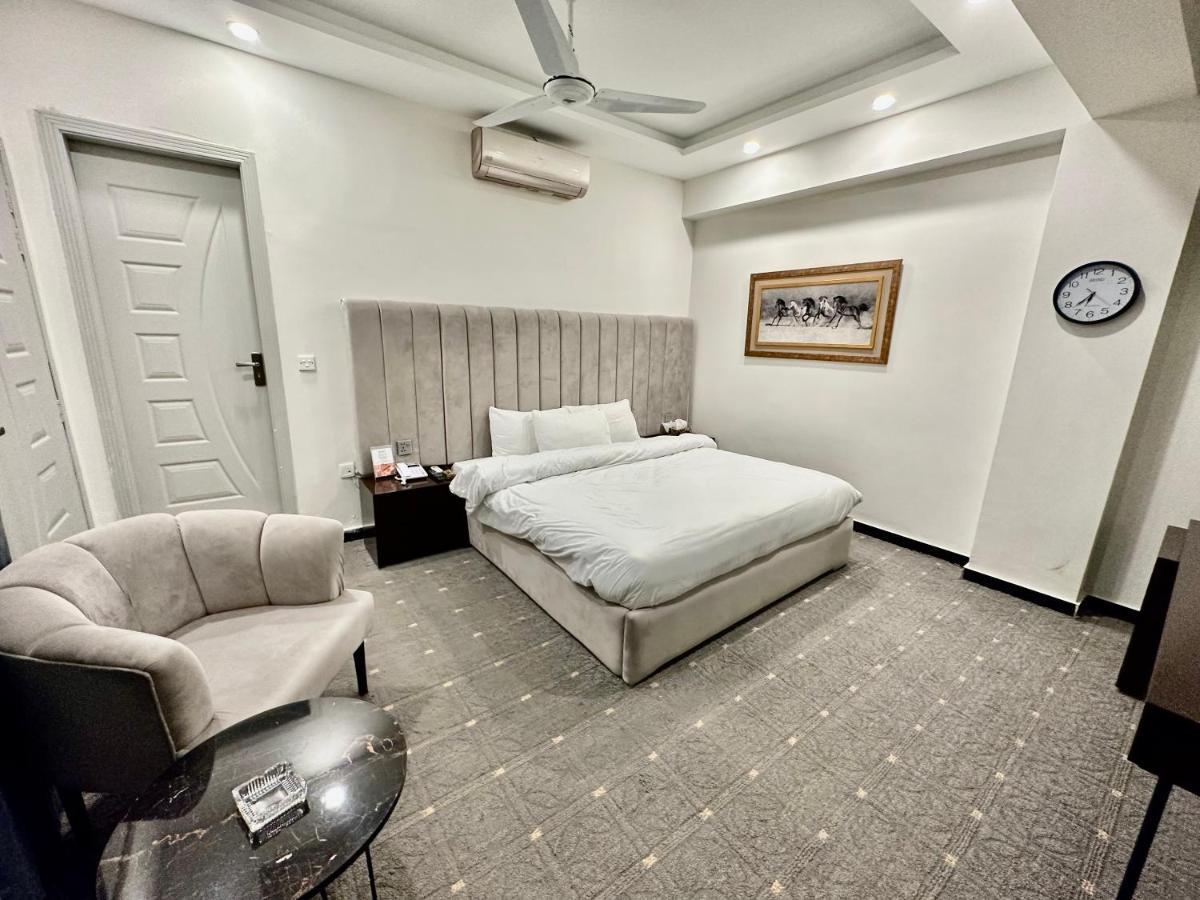 Mudan Hotel And Suite Исламабад Екстериор снимка