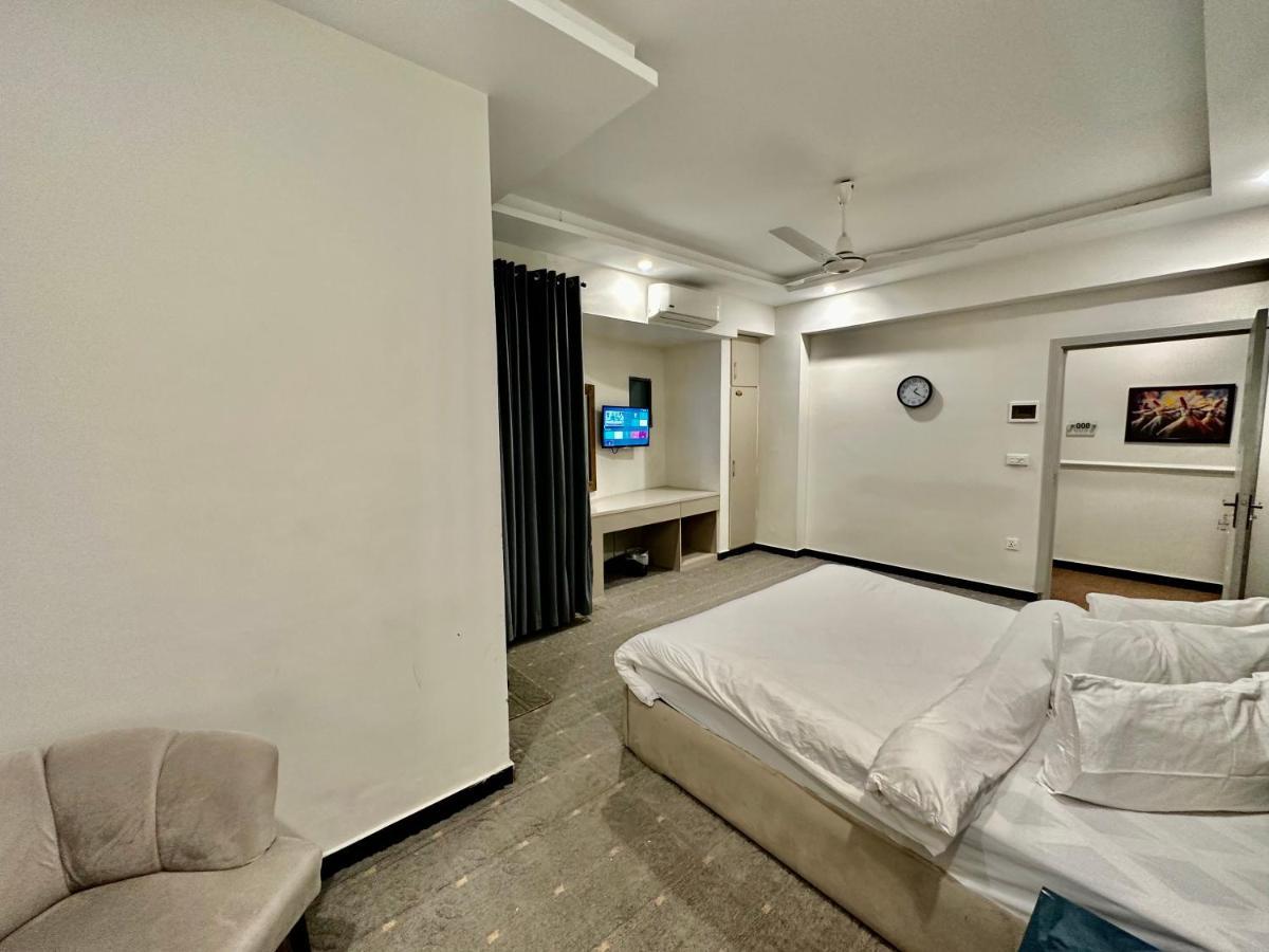 Mudan Hotel And Suite Исламабад Екстериор снимка