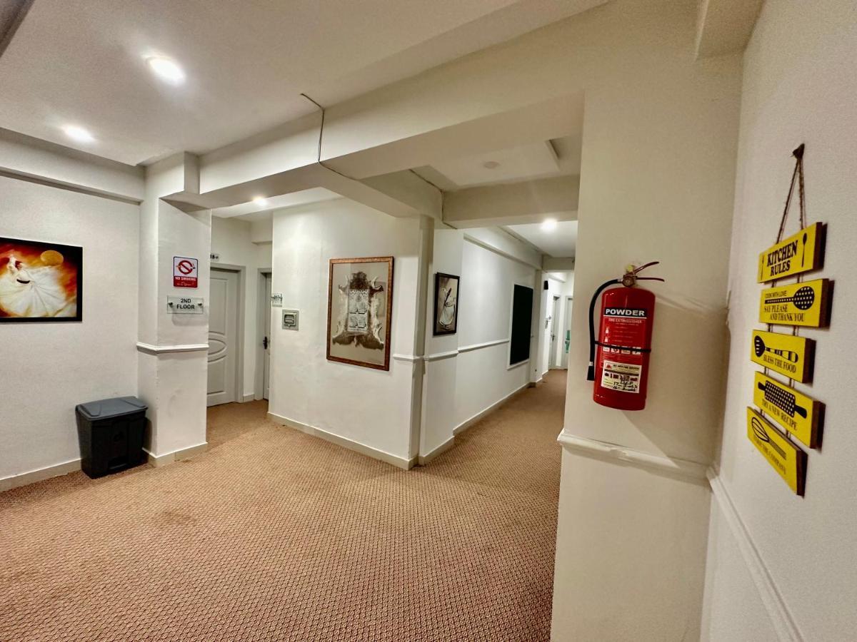 Mudan Hotel And Suite Исламабад Екстериор снимка