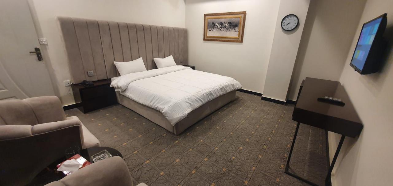 Mudan Hotel And Suite Исламабад Екстериор снимка