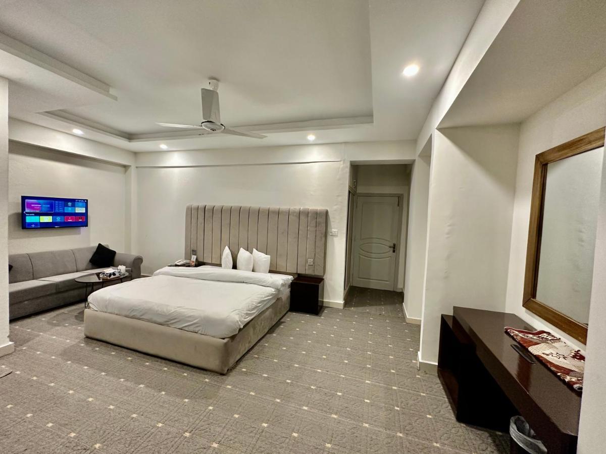 Mudan Hotel And Suite Исламабад Стая снимка